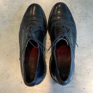 Allen Edmonds black men’s dress shoes. Size 9-1/2.